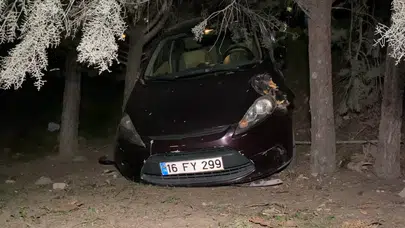 Bursa'da kaza: Alışveriş merkezinin bahçesine uçtu!