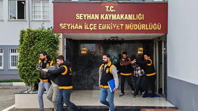 Adana'da emniyet ekiplerinden operasyon: Ruhsatsız silah ve el bombası ele geçirildi!
