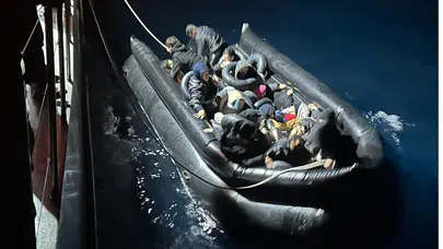 İzmir'de 13'ü çocuk 50 düzensiz göçmen yakalandı