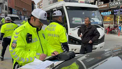 Adana'da trafik denetimleri: 116 bin 976 TL para cezası uygulandı!