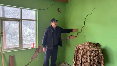 Bartın'da heyelan paniği: 15 evde derin çatlaklar oluştu!