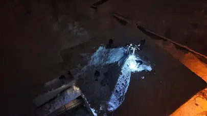 Hakkari Yüksekova'da cami çatısı çöktü