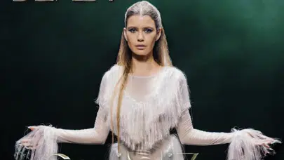 Beren Saat oyunculuğu bırakıyor mu? Flaş karar: İlk şarkısı 'CapitaliZoo'yu duyurdu!