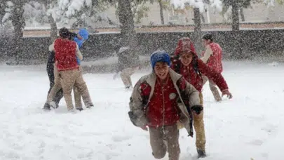 Adana'da Tufanbeyli ilçesinde eğitime bugün ara verildi!