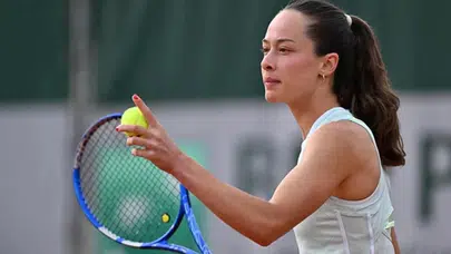 Zeynep Sönmez, Uluslararası Brisbane Tenis Turnuvası'nda finalde!