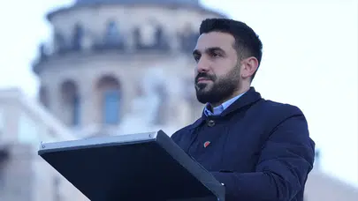 TÜGVA Başkanı Beşinci'den Galata Köprüsü'nde Filistin'e destek mesajı