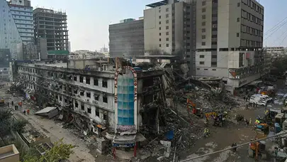 Pakistan'daki AVM yangınında can kaybı 67 oldu: 84 kişi ise kayıp!