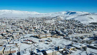 Doğu Anadolu kara teslim: Birçok yol ulaşıma kapandı!