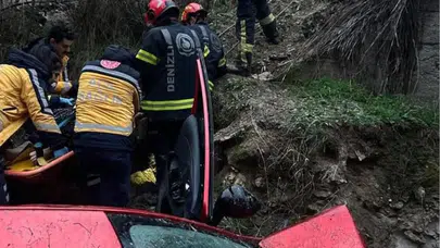 Pamukkale'de otomobil uçuruma yuvarlandı! 2'si çocuk 5 yaralı