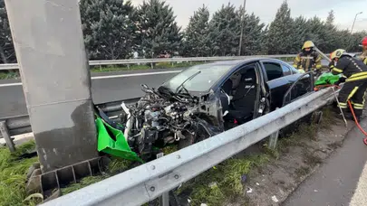 Kocaeli'de kaza: Ulaşımda aksamalar yaşandı!