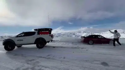 Mahsur kalan sürücülere Off-road ekiplerinden kurtarma operasyonu