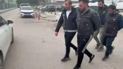 Adana'da bir otomobilden 10 bin paket kaçak sigara çıktı: 2 kişi tutuklandı