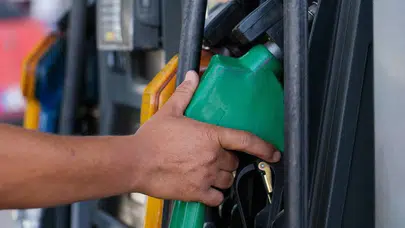 Dizel araç sahiplerine müjde: Motorine büyük indirim geliyor!