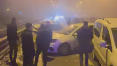 Diyarbakır'da 7 araçlı zincirleme kaza: 4 kişi yaralandı