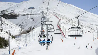 Kayak merkezlerinde kar kalınlığı ölçüldü: Zirve Palandöken'in