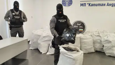 Kapıkule sınırında 6 milyon euroluk uyuşturucu operasyonu: 739 kilo esrar ele geçirildi