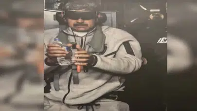 Trump, ABD'nin kaçırdığı Maduro'nun fotoğrafını paylaştı