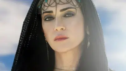 Elif Nun kimdir, nereli ve kaç yaşında? Türk müziğinde önemli bir isim olarak kariyerine devam ediyor