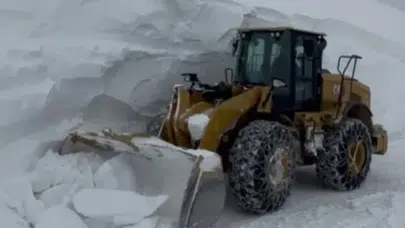 Erzurum Tekman'da kar kalınlığı 5 metreyi buldu