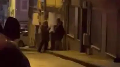 Bursa'da iki komşu çöp bidonu nedeniyle tartıştı : O anlar kamerada