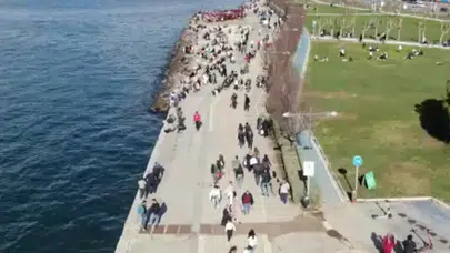 İzmir’de güneşli hava sonrası sahillerde yoğunluk oluştu