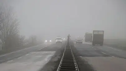 Tekirdağ'da sis etkisini artırdı : Görüş mesafesi 50 metreye düştü