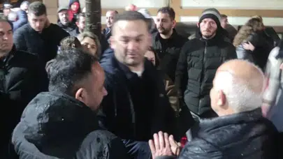 Görele Belediye Başkanı Hasbi Dede'den taciz skandalı : 16 yaşındaki kıza yazdığı mesajlar ortaya çıktı
