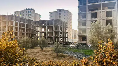 Hatay'da inşaattan düşen 35 yaşındaki işçi hayatını kaybetti