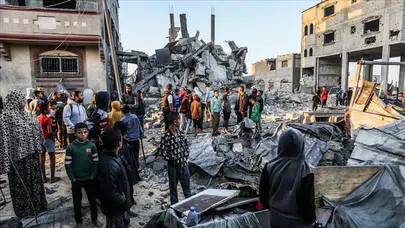 İsrail Gazze'de saldırılara devam ediyor : Ölü sayısı 71 bin 803 oldu