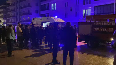 Çorum'da 4 kişilik aile, yanan evde mahsur kaldı