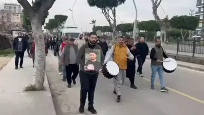 Mersin'de cenaze töreninde gelenek gereği davul ve zurna çalındı