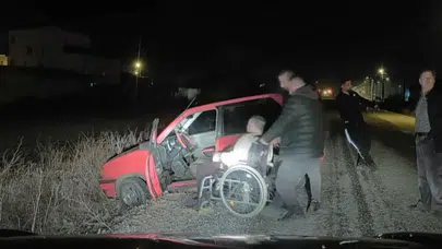 Aksaray'da engelli sürücü şarampole düşerek araçta mahsur kaldı