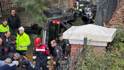 Trabzon'da kamyonet sitenin bahçesine düştü : 2 kişi yaralandı