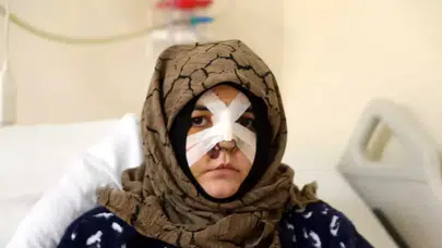 Kaldırım taşıyla öldüresiye darp etti!