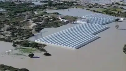 Antalya Kaş'ta seralar sular altında kaldı