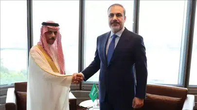 Bakan Fidan, Suudi mevkidaşı Faysal bin Ferhan Al Suud ile görüştü