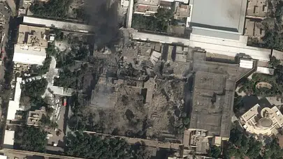 Hamaney’in Tahran’daki yerleşkesine ait hasar görüntüleri paylaşıldı