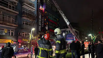 İzmit'te gece çıkan yangın paniğe neden oldu