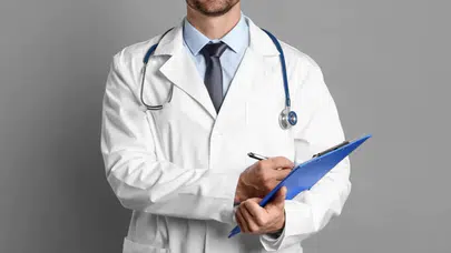 Üsküdar Devlet Hastanesi'nde görevli 2 doktor 'Rüşvet' suçundan tutuklandı