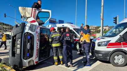 Bodrum'da ambulans devrildi : 4 kişi yaralandı