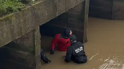 Edirne'de kamyonet sulama kanalına düştü : Sürücü hayatını kaybetti