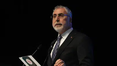 Bakan Işıkhan : Türkiye sadece tüketen değil, yön veren bir ülkedir