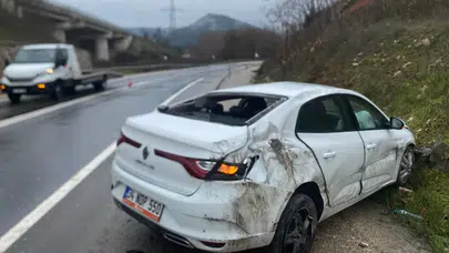 Bilecik'te kaygan yol kazaya neden oldu : 2 kişi yaralandı