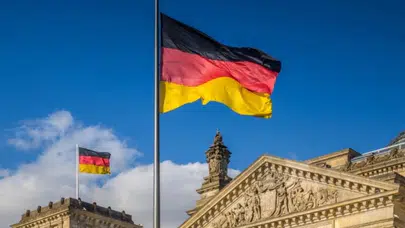 Almanya 20 Afgan suçluyu doğrudan sınır dışı etti