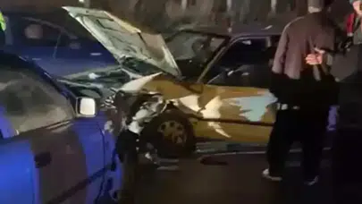 Osmaniye'de otomobiller kafa kafaya çarpıştı : Yaralılar var