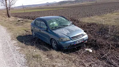 Tokat'ta kaza : Otomobil tarlaya düştü