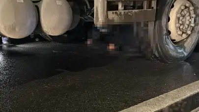 Üsküdar'da korkunç kaza : Yaşlı kadın kamyonun altında kaldı