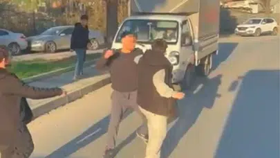 Arnavutköy’de trafikte yumruklu kavga