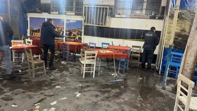 Şanlıurfa'da kıraathanede bıçaklı saldırı : Amca ve yeğen yaralandı