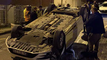 İstanbul'da kontrolden çıkan otomobil 3 araca çarptı : 1 kişi yaralı